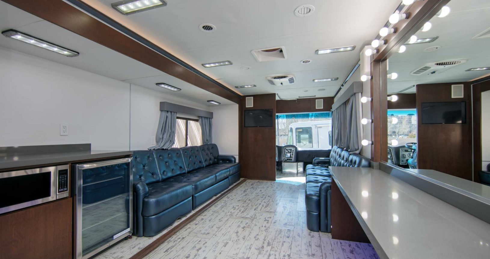 Blue Bus Luxury living area